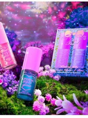 TOO FACED KISSING JELLY TWICE UPON A TIME LIMITED EDITION LIP OIL GLOSS DUO